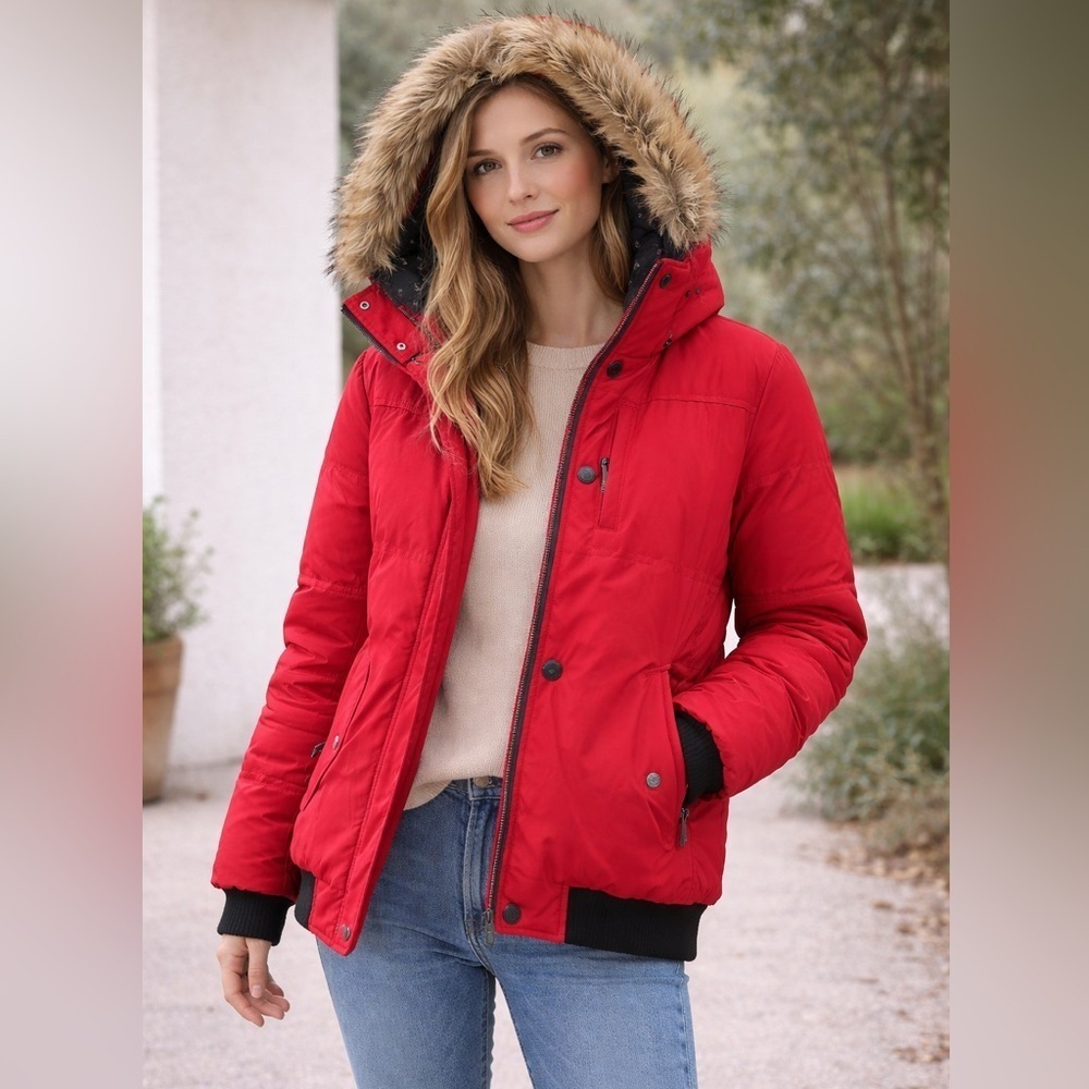 Woolrich Womenโs Ruby Red Down Parka โ Size S
